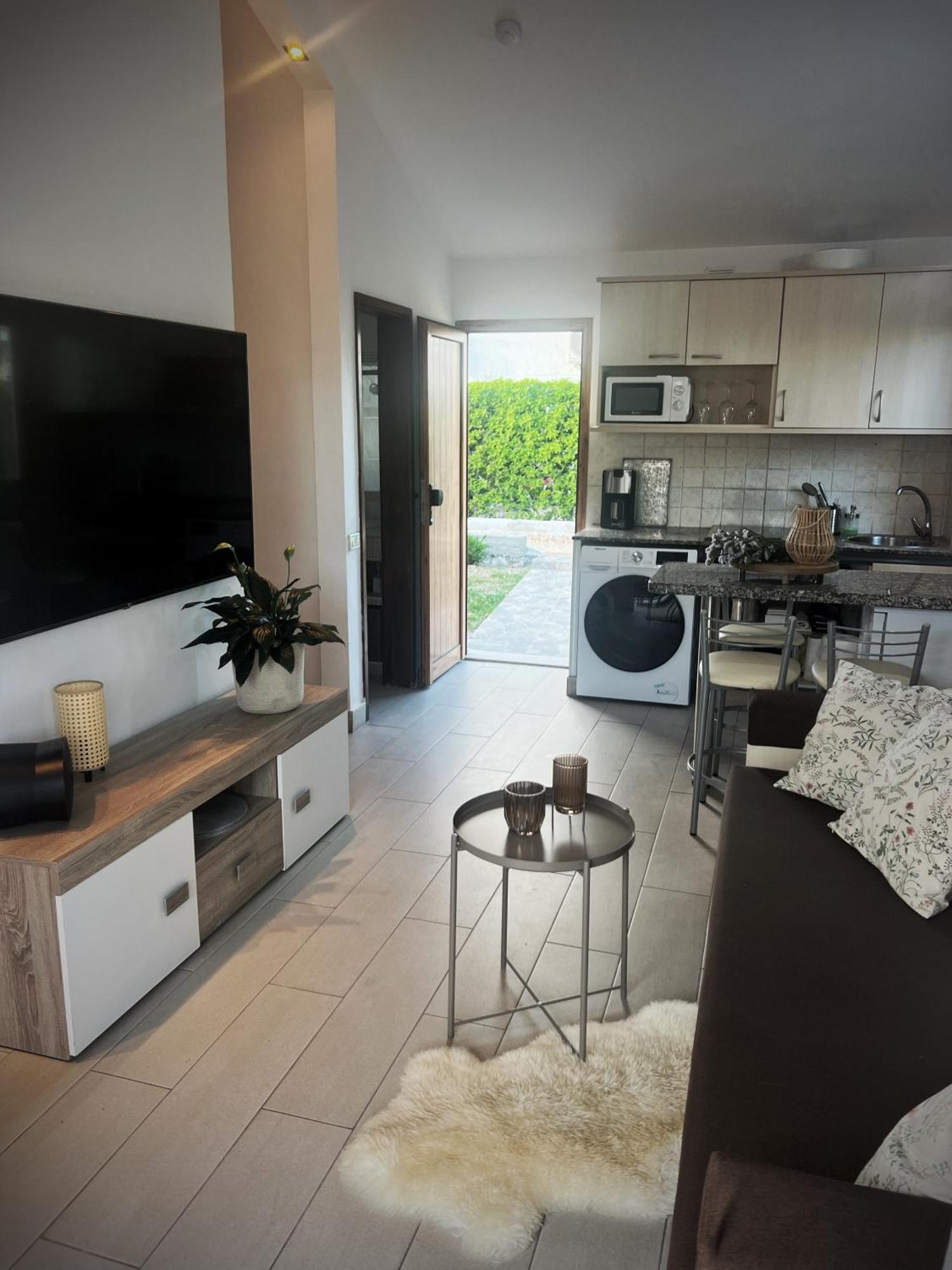 Buzzstays: 1-Bed Bungalow, Garden, Near Yumbo & Beach Maspalomas  Dış mekan fotoğraf